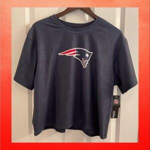 Certo Apparel New England Patriots Cropped Tee - NWT - Size XL